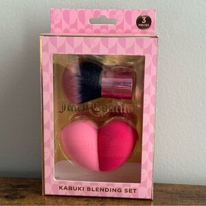 NIB Juicy Couture Kabuki Brush and Makeup Sponges Set Cosmetic Blending Trio